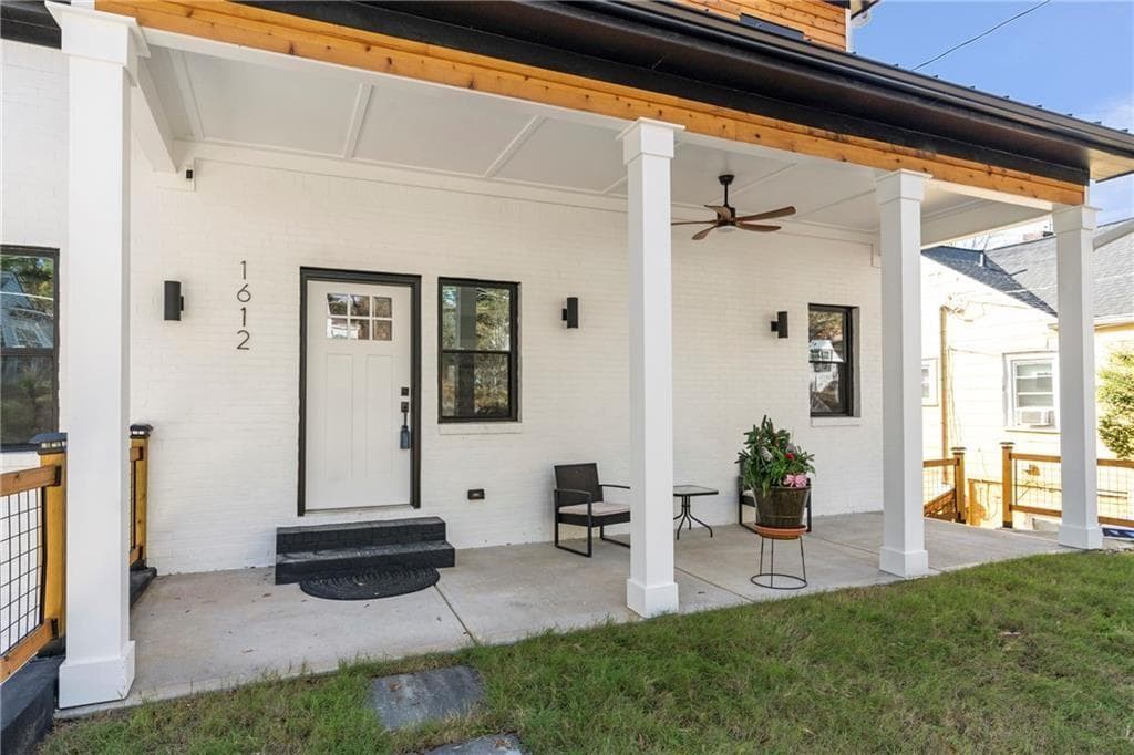 5 bedroom, 4 bathroom, 3,700 sq ft single family residence for sale at 1612 Orlando Street, Atlanta, GA 30311 — photo 2