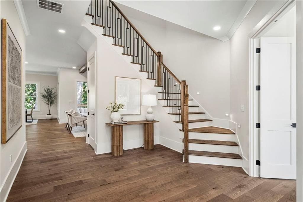 6 bedroom, 6 bathroom, 4,730 sq ft single family residence for sale at 1959 Highgrove Court, Atlanta, GA 30345 — photo 8