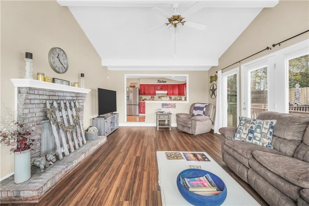 2 bedroom, 2 bathroom, 1,278 sq ft single family residence for sale at 216 Deep Water Road, Mansfield, GA 30055 — photo 7