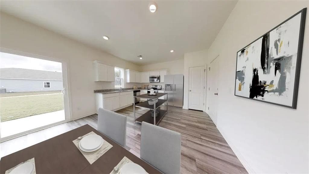 4 bedroom, 3 bathroom, 1,801 sq ft single family residence for sale at 302 Knightsbridge Lane, Winder, GA 30680 — photo 6