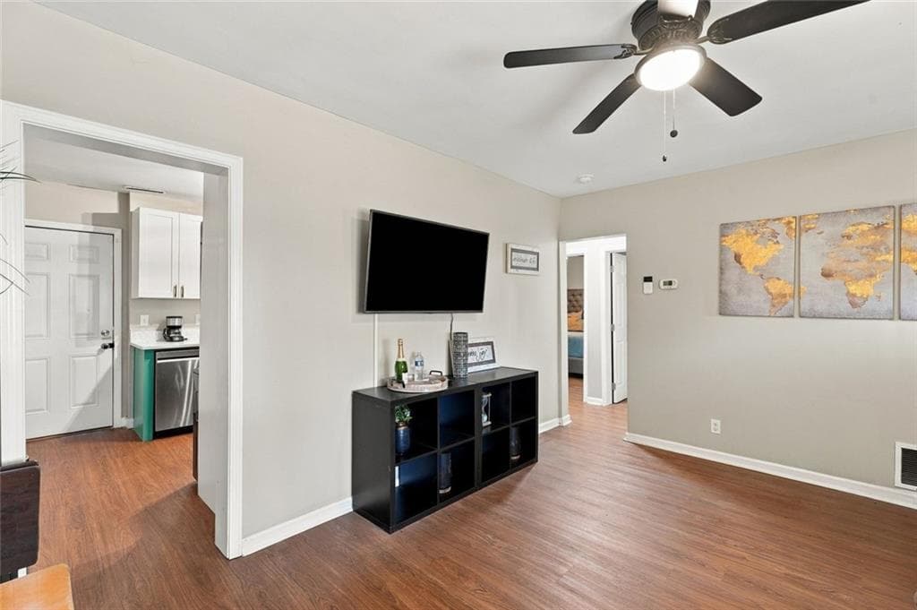 2 bedroom, 1 bathroom, 946 sq ft single family residence for sale at 276 Taft Street, Atlanta, GA 30315 — photo 9