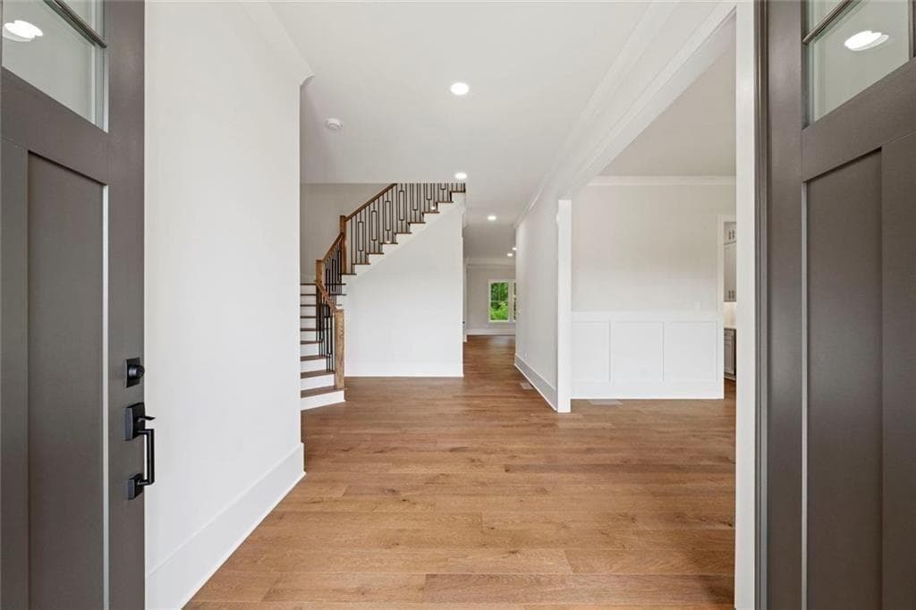 6 bedroom, 6 bathroom, 7,035 sq ft single family residence for sale at 1976 Highgrove Court, Atlanta, GA 30345 — photo 3