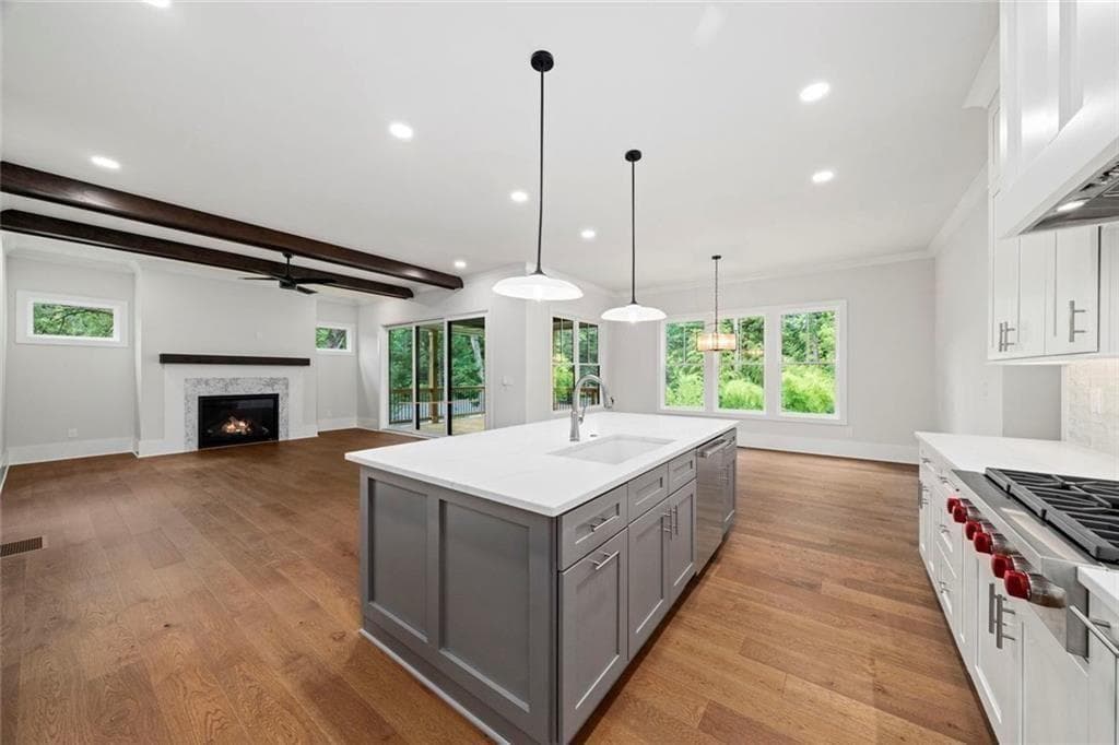 6 bedroom, 6 bathroom, 7,035 sq ft single family residence for sale at 1976 Highgrove Court, Atlanta, GA 30345 — photo 4