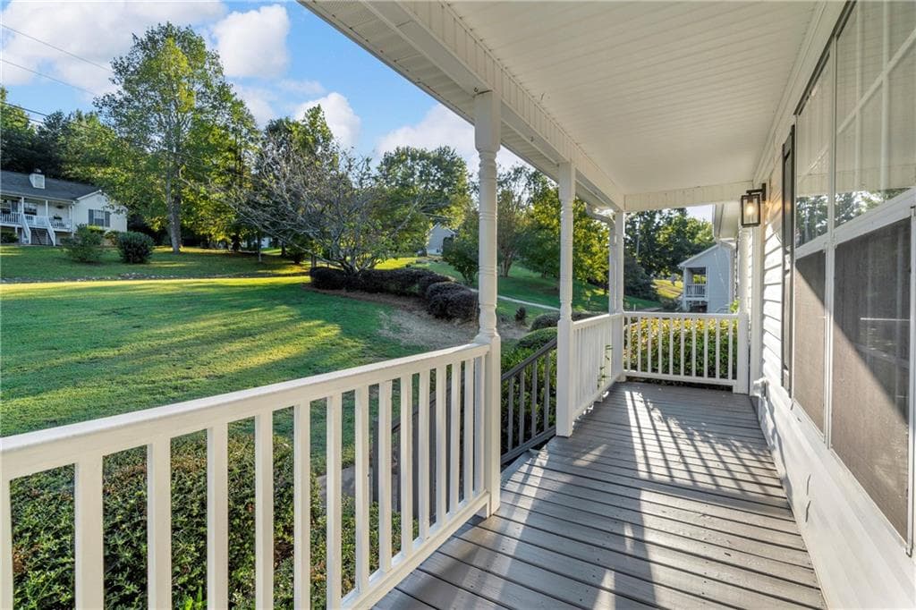4 bedroom, 3 bathroom, 2,052 sq ft single family residence for sale at 284 Hobson Drive, Jasper, GA 30143 — photo 6