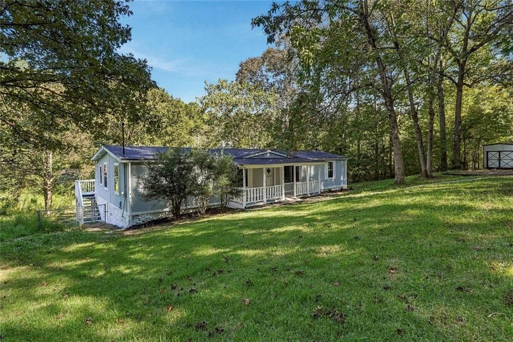 3 bedroom, 2 bathroom, 1,728 sq ft single family residence for sale at 710 Seals Road, Dallas, GA 30157 — photo 6