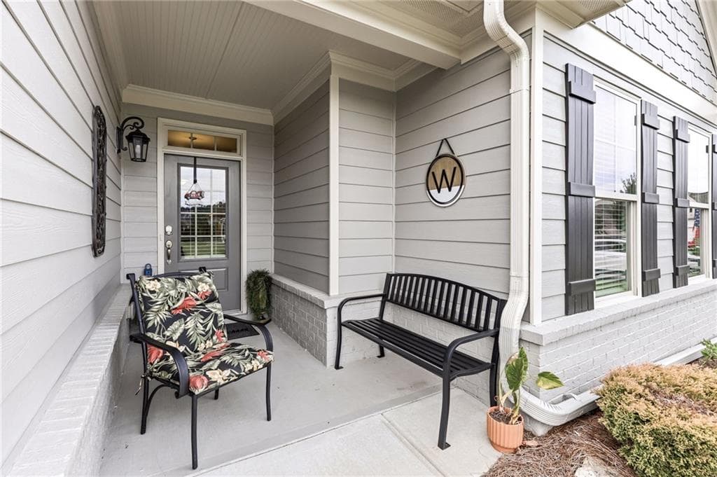 3 bedroom, 2 bathroom, 1,897 sq ft single family residence for sale at 5910 Stellata Circle, Cumming, GA 30028 — photo 3