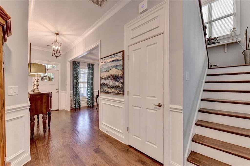 4 bedroom, 4 bathroom, 3,027 sq ft single family residence for sale at 7220 Winthrop Road, Alpharetta, GA 30005 — photo 5