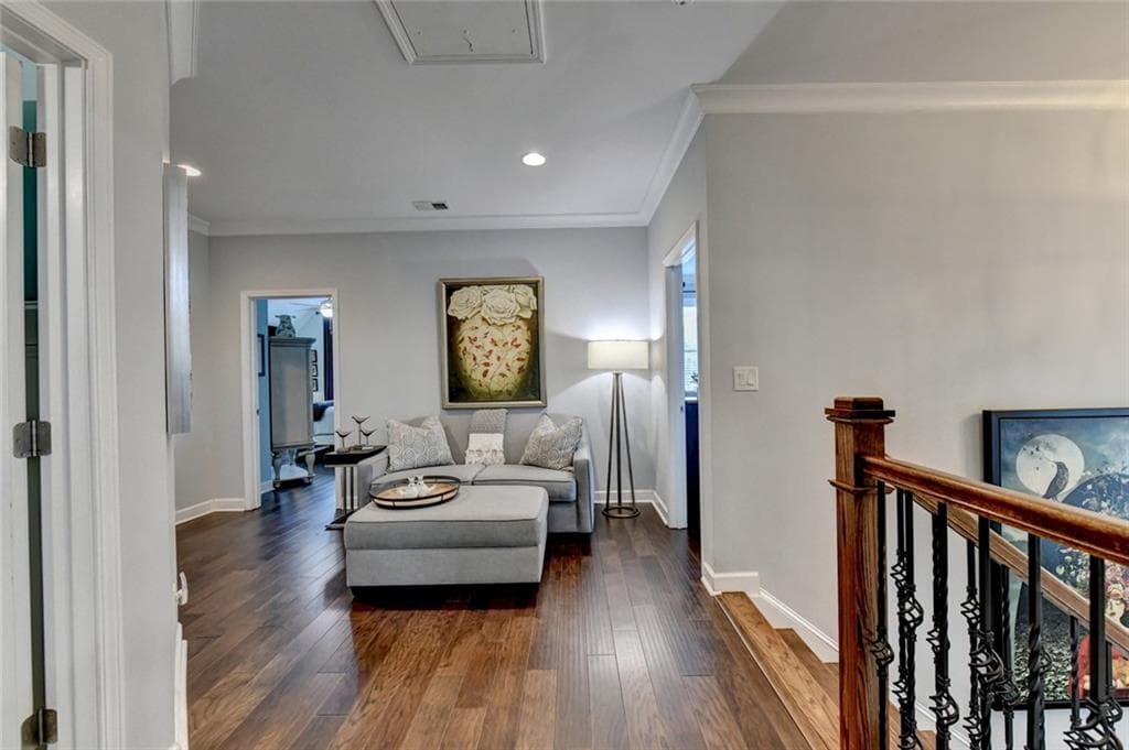 4 bedroom, 4 bathroom, 3,027 sq ft single family residence for sale at 7220 Winthrop Road, Alpharetta, GA 30005 — photo 10