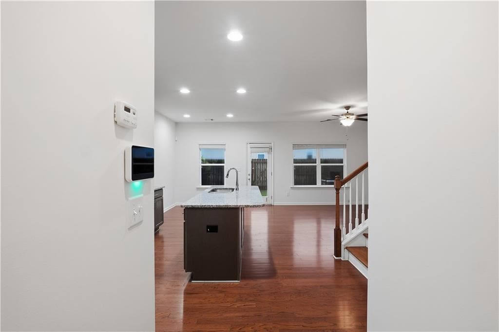 3 bedroom, 3 bathroom, 1,448 sq ft townhouse for sale at 5267 Mill Way, Stone Mountain, GA 30083 — photo 7
