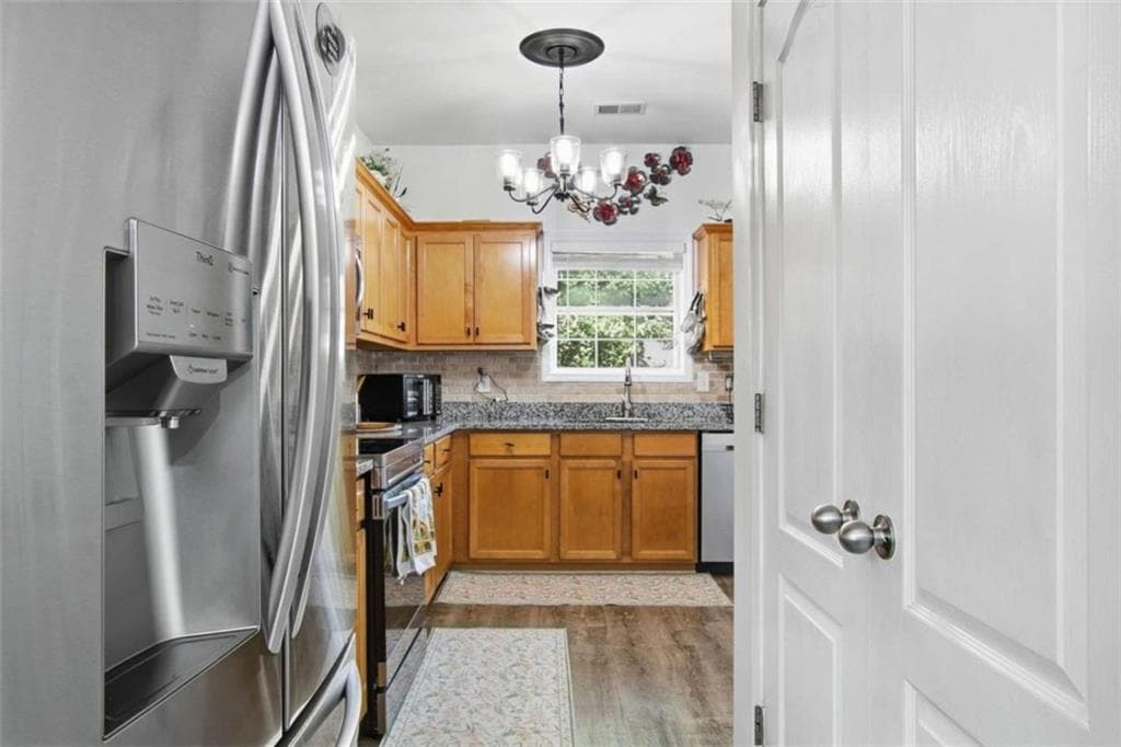 4 bedroom, 3 bathroom, 2,072 sq ft single family residence for sale at 412 Oak Leaf Trail, Villa Rica, GA 30180 — photo 10