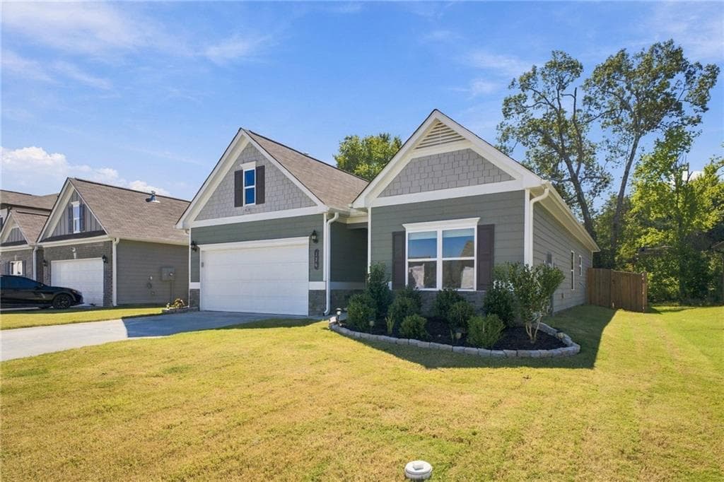 3 bedroom, 2 bathroom, 1,770 sq ft single family residence for sale at 176 Graham Circle, Adairsville, GA 30103 — photo 3