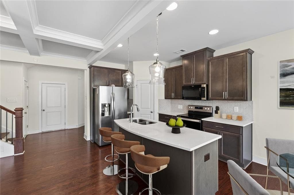 3 bedroom, 3 bathroom, 1,884 sq ft townhouse for sale at 5854 Radford Loop, Fairburn, GA 30213 — photo 3