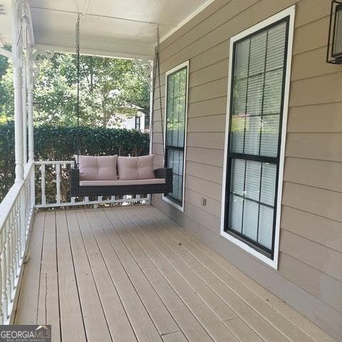 3 bedroom, 3 bathroom, 1,896 sq ft single family residence for sale at 2081 Kolb Ritge Court, Marietta, GA 30008 — photo 3