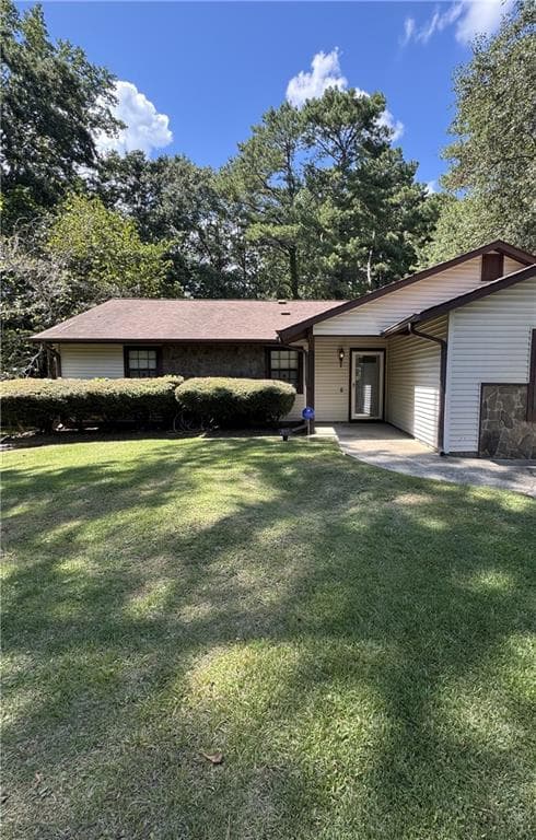 3 bedroom, 2 bathroom, 1,776 sq ft single family residence for sale at 9323 Forest Knoll Drive, Jonesboro, GA 30238 — photo 1 of 1