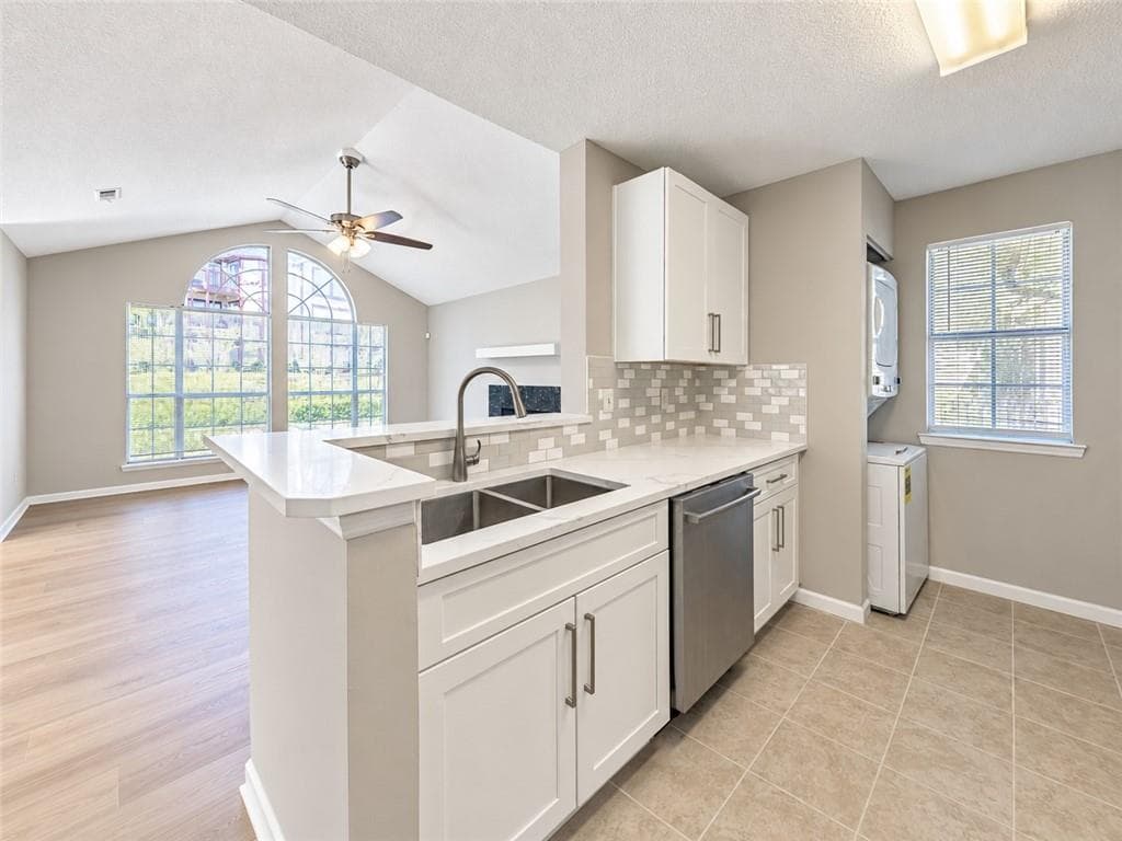3 bedroom, 2 bathroom, 950 sq ft condominium for rent at 1107 Sandy Lane Drive, Alpharetta, GA 30022 for $1,900 a month — photo 7