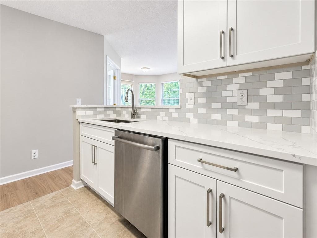3 bedroom, 2 bathroom, 950 sq ft condominium for rent at 1107 Sandy Lane Drive, Alpharetta, GA 30022 for $1,900 a month — photo 9