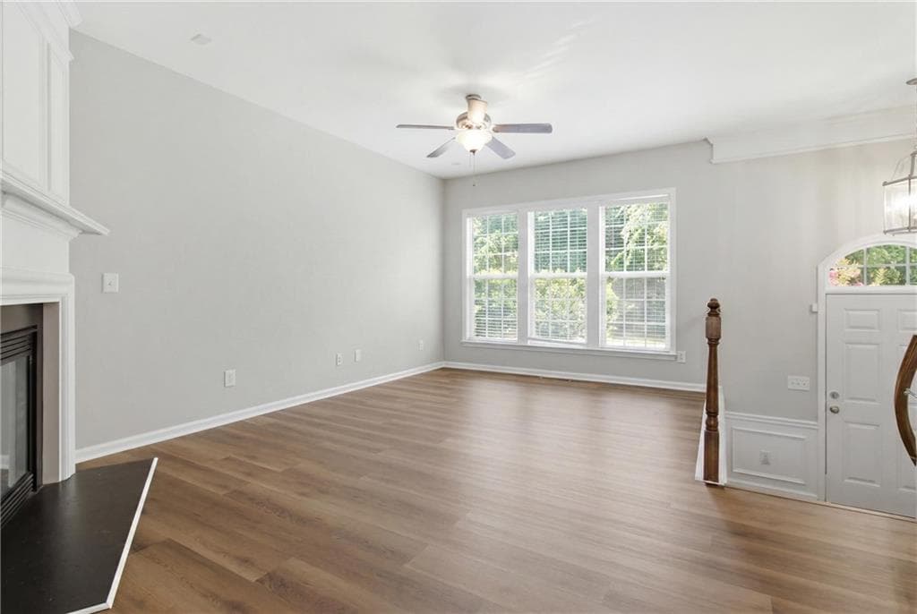 3 bedroom, 4 bathroom, 1,722 sq ft townhouse for sale at 1307 Greychurch Way, Alpharetta, GA 30004 — photo 6