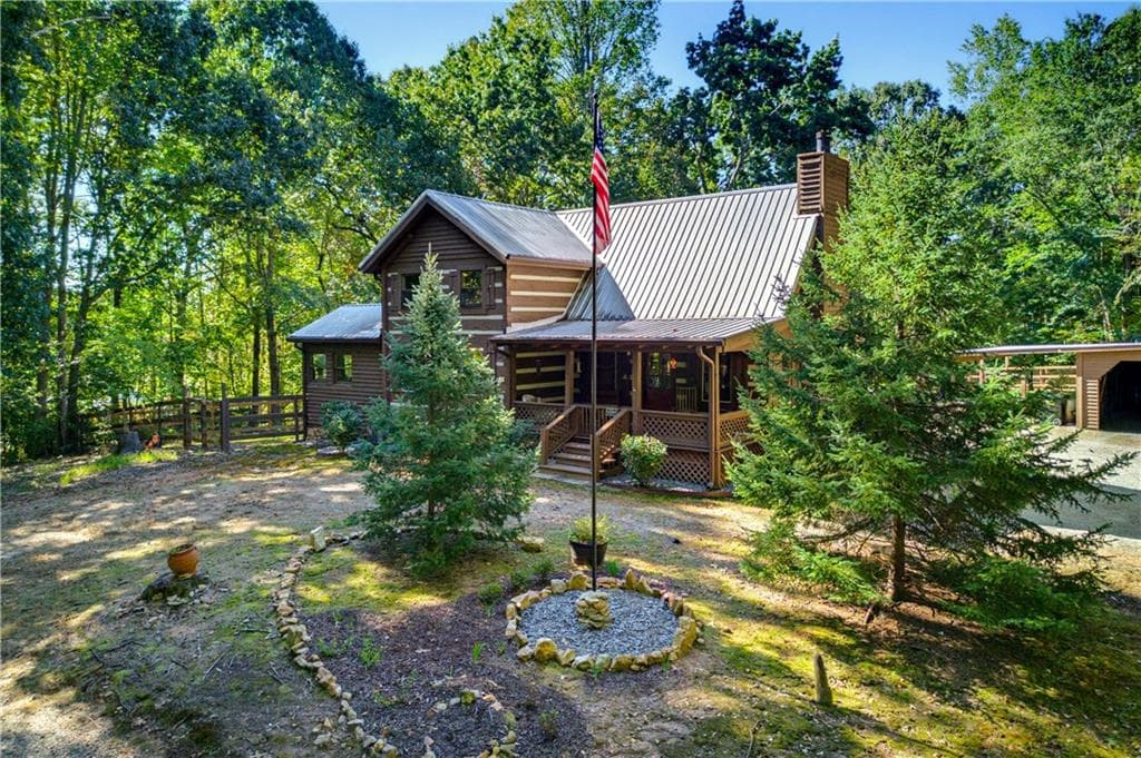 4 bedroom, 3 bathroom, 1,981 sq ft single family residence for sale at 800 Seed Tick Road, Dawsonville, GA 30534