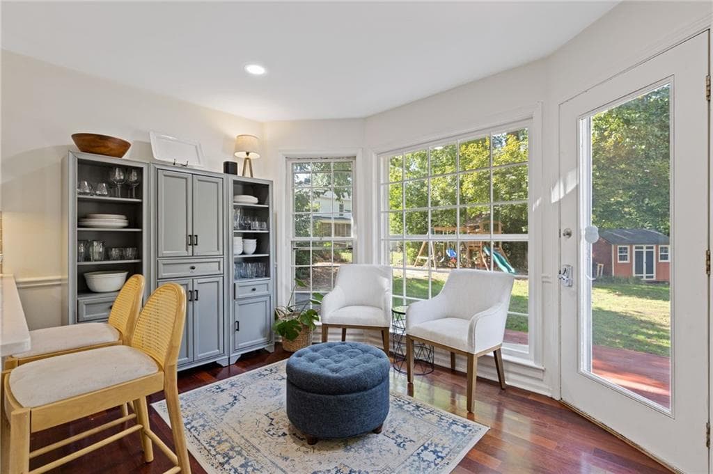 4 bedroom, 3 bathroom, 2,800 sq ft single family residence for sale at 5023 Winford Court, Peachtree Corners, GA 30092 — photo 9