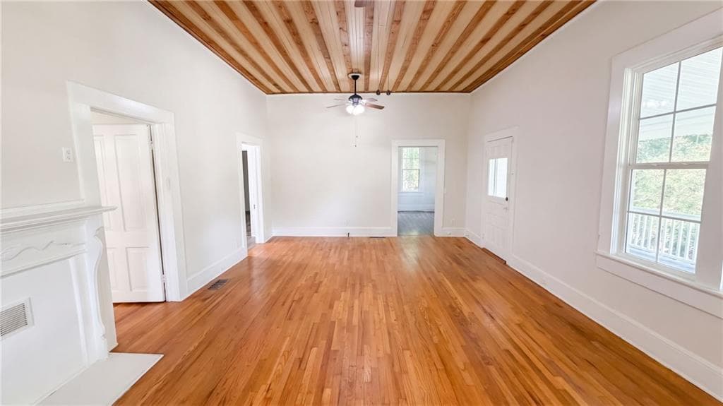 3 bedroom, 2 bathroom, 2,093 sq ft single family residence for sale at 289 Almon Road, Covington, GA 30014 — photo 3