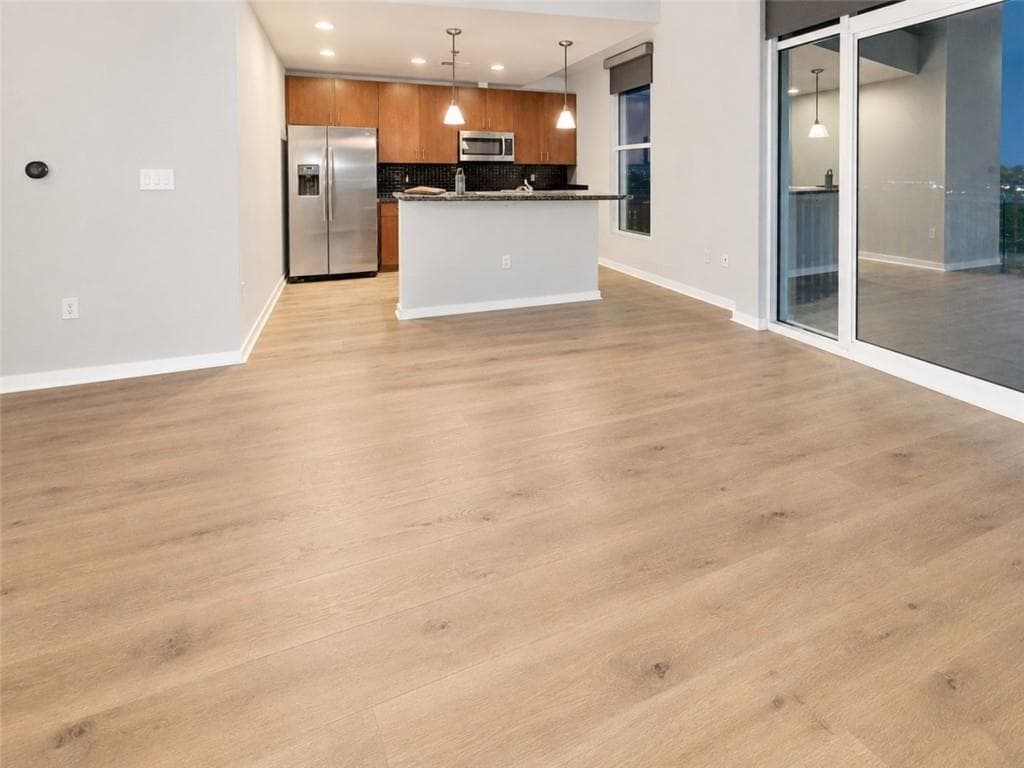 1 bedroom, 1 bathroom, 792 sq ft condominium for sale at 250 Pharr Road 1914, Atlanta, GA 30305 — photo 7