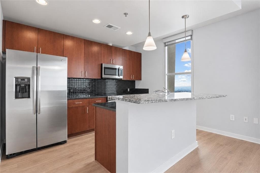 1 bedroom, 1 bathroom, 792 sq ft condominium for sale at 250 Pharr Road 1914, Atlanta, GA 30305 — photo 9