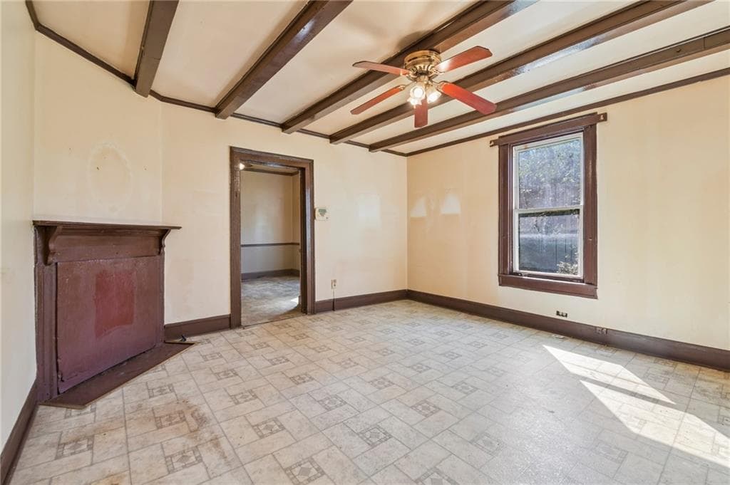 2 bedroom, 1 bathroom, 1,311 sq ft single family residence for sale at 62 Pine Street, Griffin, GA 30223 — photo 3