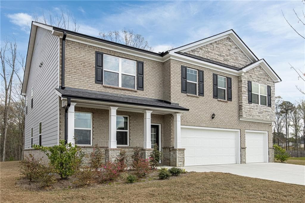 5 bedroom, 5 bathroom, 3,534 sq ft single family residence for sale at 379 Blue Juniper Circle, Loganville, GA 30052 — photo 4