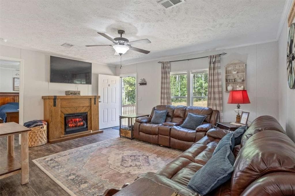 3 bedroom, 2 bathroom, 1,624 sq ft single family residence for sale at 2519 Pleasant Hill Road, Talking Rock, GA 30175 — photo 6