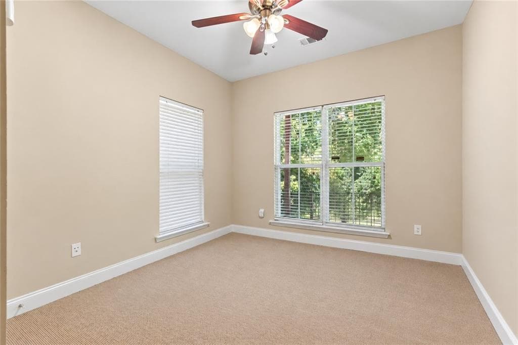 4 bedroom, 4 bathroom, 2,838 sq ft townhouse for sale at 6015 Brookside Oak Circle, Norcross, GA 30093 — photo 6