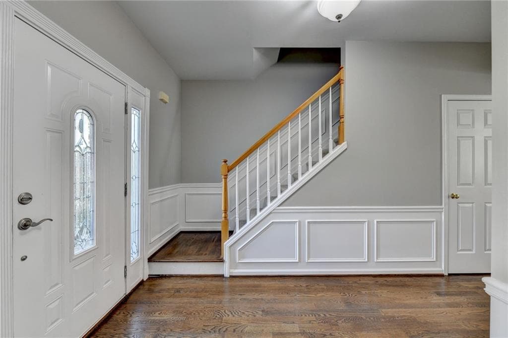 4 bedroom, 3 bathroom, 2,184 sq ft single family residence for rent at 7470 Brookwood Way, Cumming, GA 30041 for $3,000 a month — photo 2