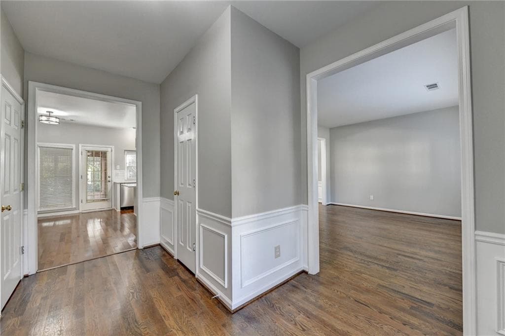 4 bedroom, 3 bathroom, 2,184 sq ft single family residence for rent at 7470 Brookwood Way, Cumming, GA 30041 for $3,000 a month — photo 4
