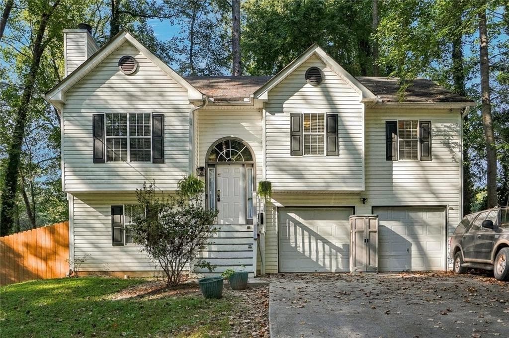 3 bedroom, 2 bathroom, 1,722 sq ft home for sale at 1568 Pine Circle, Austell, GA