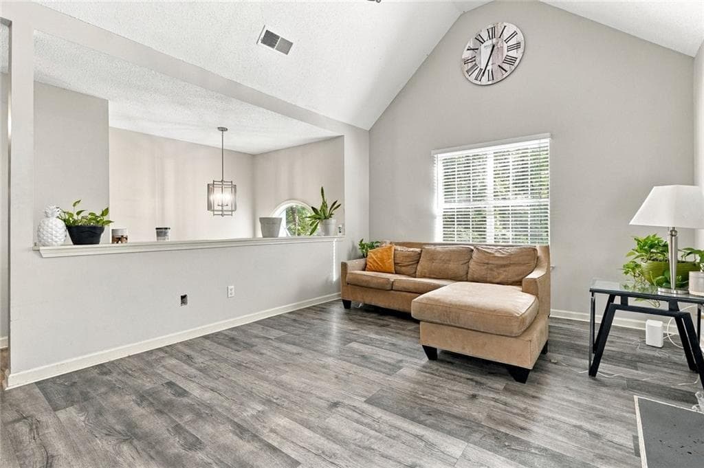 3 bedroom, 2 bathroom, 1,722 sq ft single family residence for sale at 1568 Pine Circle, Austell, GA 30168 — photo 7