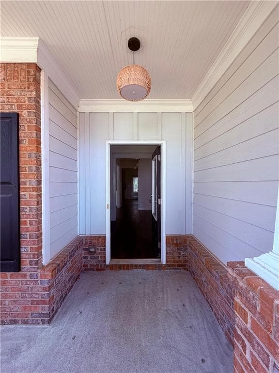 4 bedroom, 3 bathroom, 2,424 sq ft single family residence for sale at 4266 Suwanee Brook Court, Buford, GA 30518 — photo 2