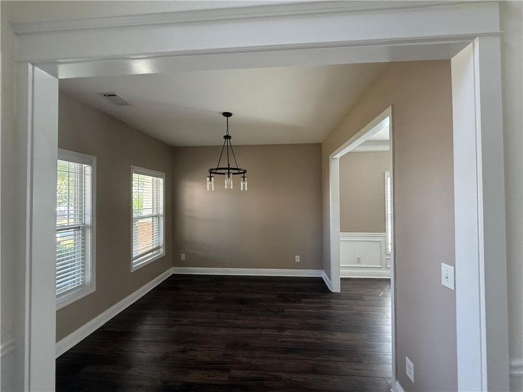 4 bedroom, 3 bathroom, 2,424 sq ft single family residence for sale at 4266 Suwanee Brook Court, Buford, GA 30518 — photo 5