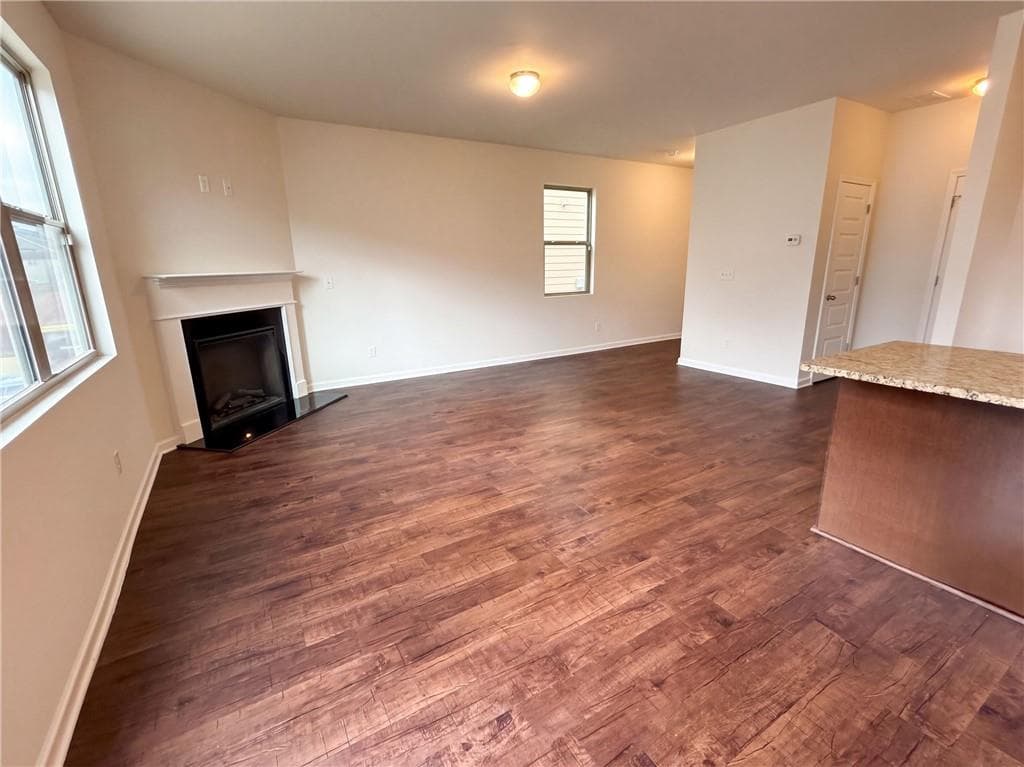 3 bedroom, 3 bathroom, 1,834 sq ft single family residence for sale at 11828 Lovejoy Crossing Boulevard, Lovejoy, GA 30228 — photo 3