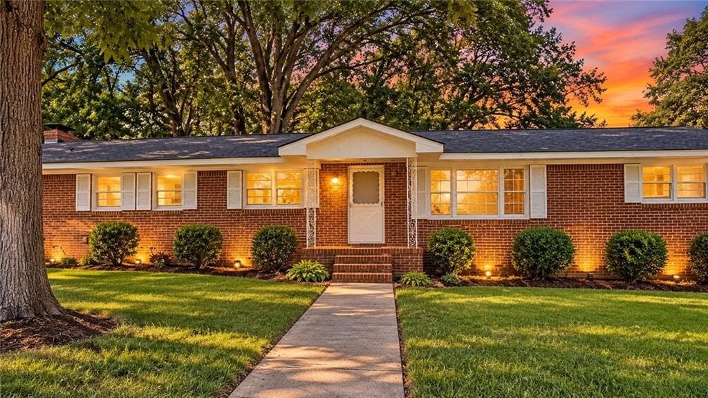 3 bedroom, 2 bathroom, 1,800 sq ft single family residence for sale at 411 Dewberry Lane, Lindale, GA 30147