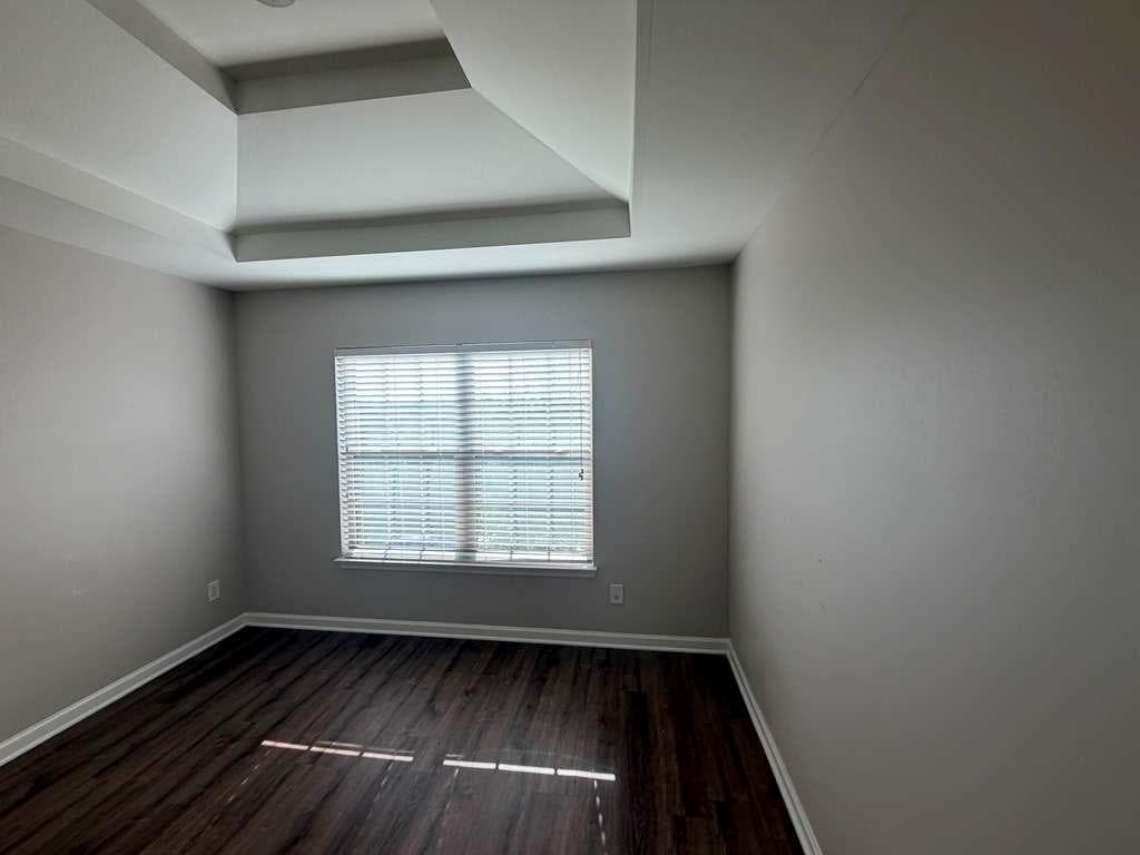 4 bedroom, 3 bathroom, 2,380 sq ft single family residence for sale at 5010 Tower View Trail, Snellville, GA 30039 — photo 8