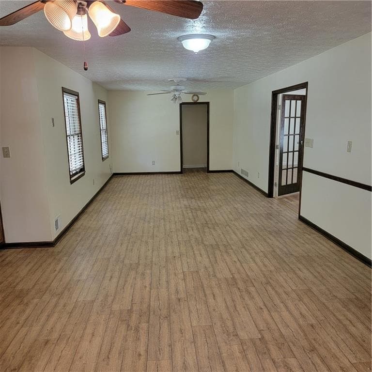 3 bedroom, 2 bathroom, 2,001 sq ft single family residence for rent at 3941 Lake Carlton Road, Loganville, GA 30052 for $1,995 a month — photo 7