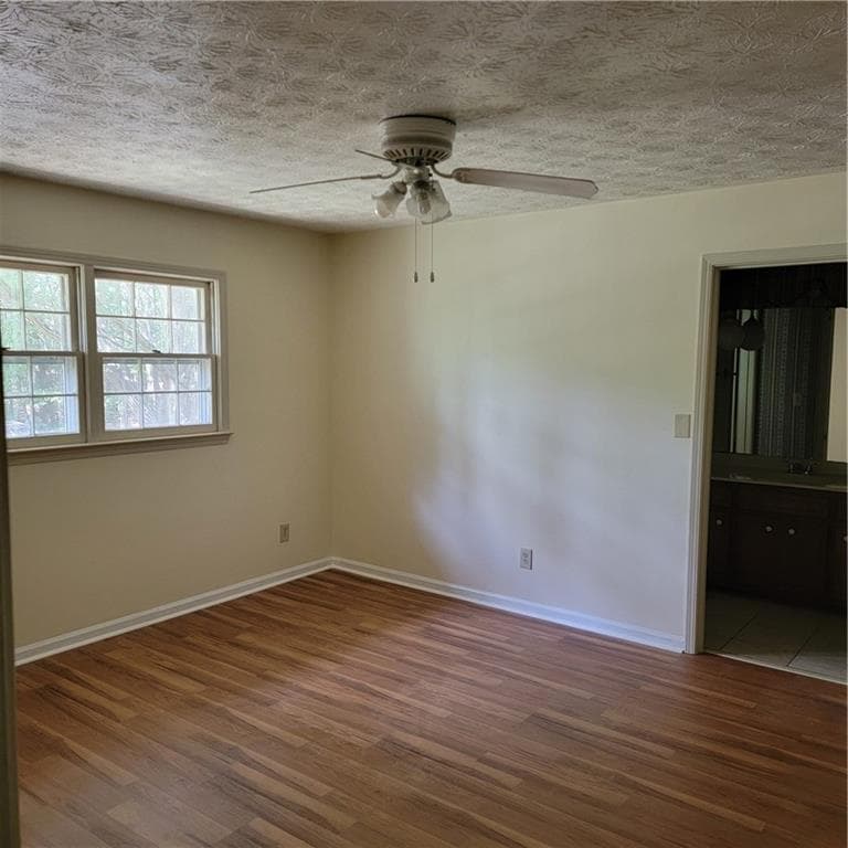 3 bedroom, 2 bathroom, 2,001 sq ft single family residence for rent at 3941 Lake Carlton Road, Loganville, GA 30052 for $1,995 a month — photo 9