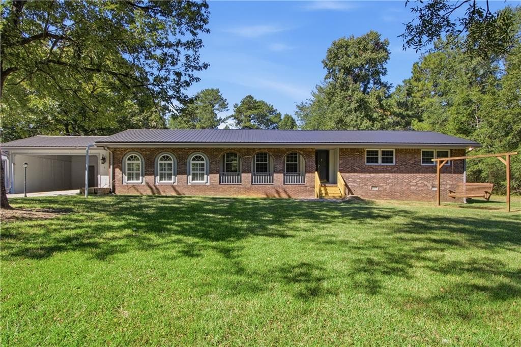 3 bedroom, 2 bathroom, 1,694 sq ft single family residence for sale at 762 Virginia Court, Conyers, GA 30094