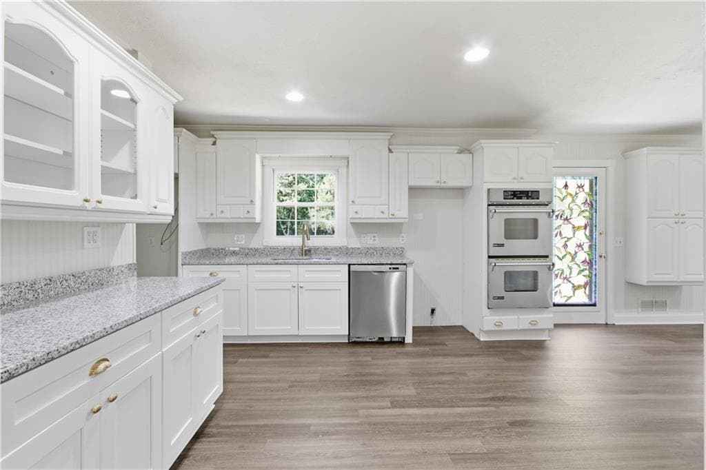 3 bedroom, 2 bathroom, 1,694 sq ft single family residence for sale at 762 Virginia Court, Conyers, GA 30094 — photo 2
