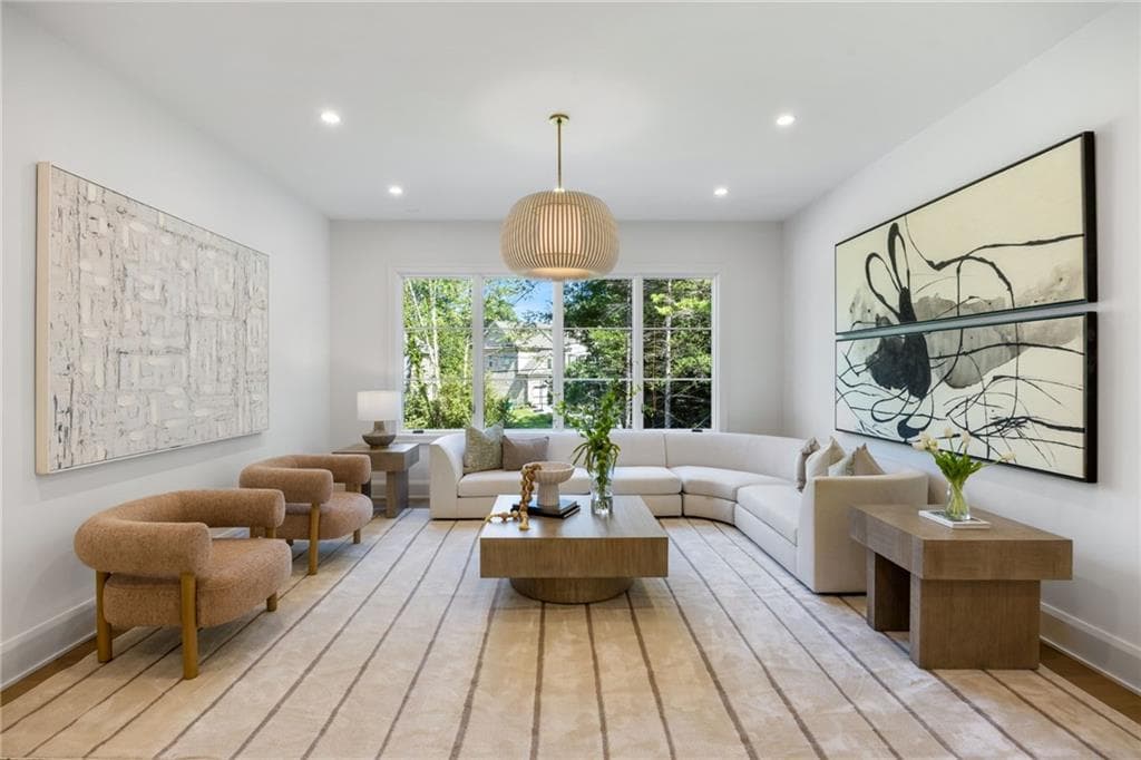 5 bedroom, 7 bathroom, 5,800 sq ft single family residence for sale at 6200 Ferry Drive, Sandy Springs, GA 30328 — photo 9