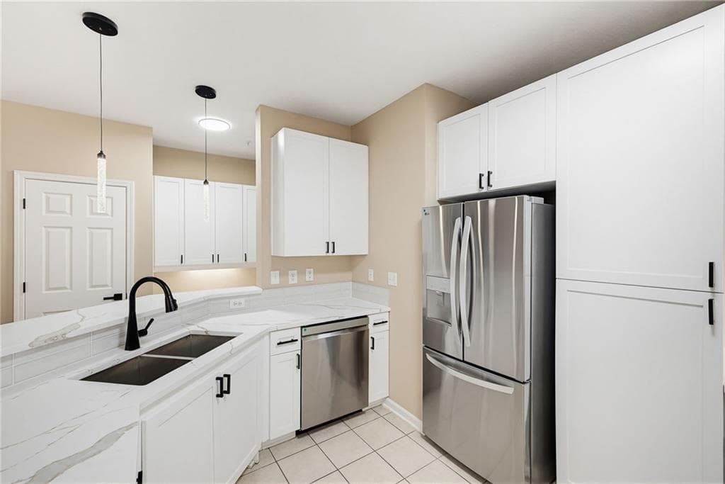 1 bedroom, 1 bathroom, 884 sq ft condominium for sale at 400 NW 17th Street 2322, Atlanta, GA 30363 — photo 5