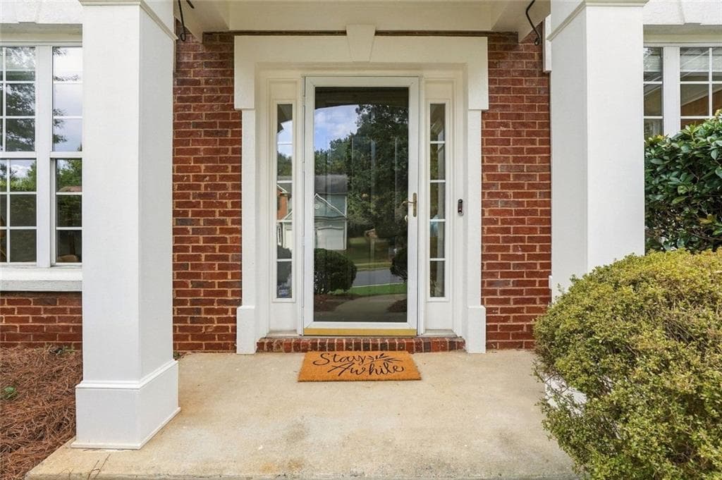 4 bedroom, 3 bathroom, 2,369 sq ft single family residence for sale at 124 Santa Anita Trail, Woodstock, GA 30189 — photo 5