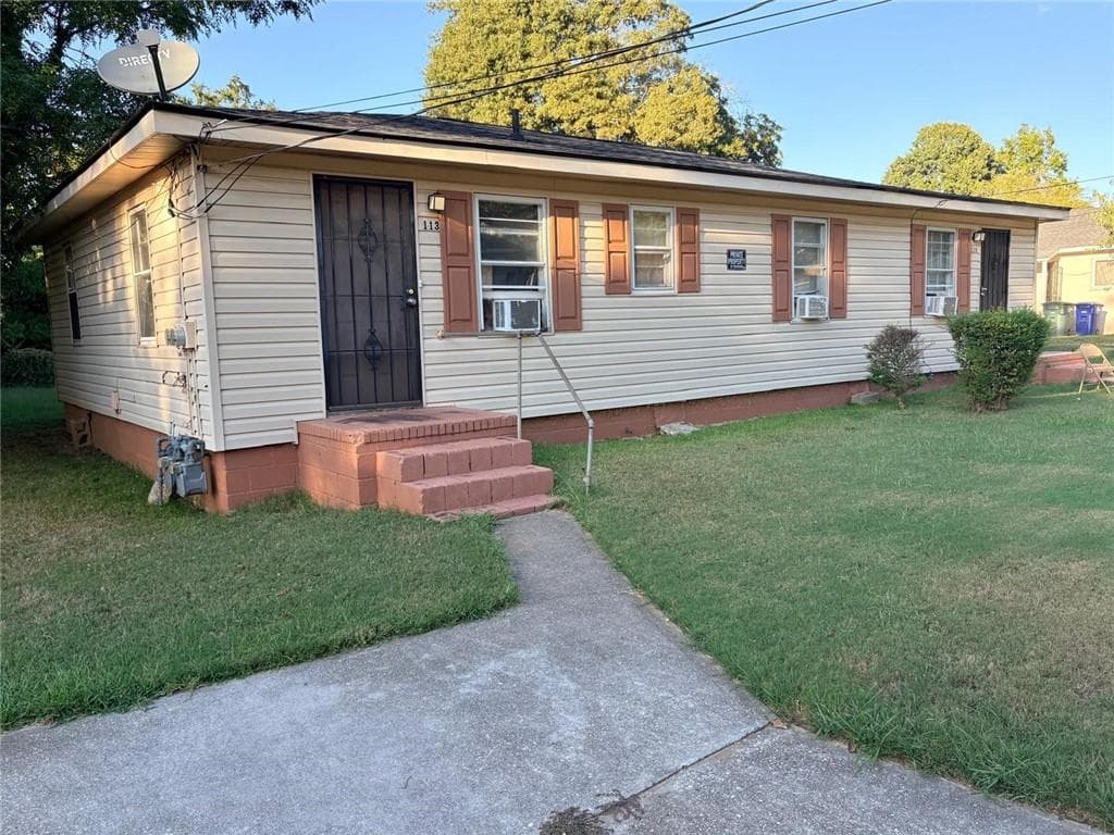 2 bedroom, 2 bathroom, 1,316 sq ft single family residence for sale at 115 Blanton Avenue, Griffin, GA 30223 — photo 3
