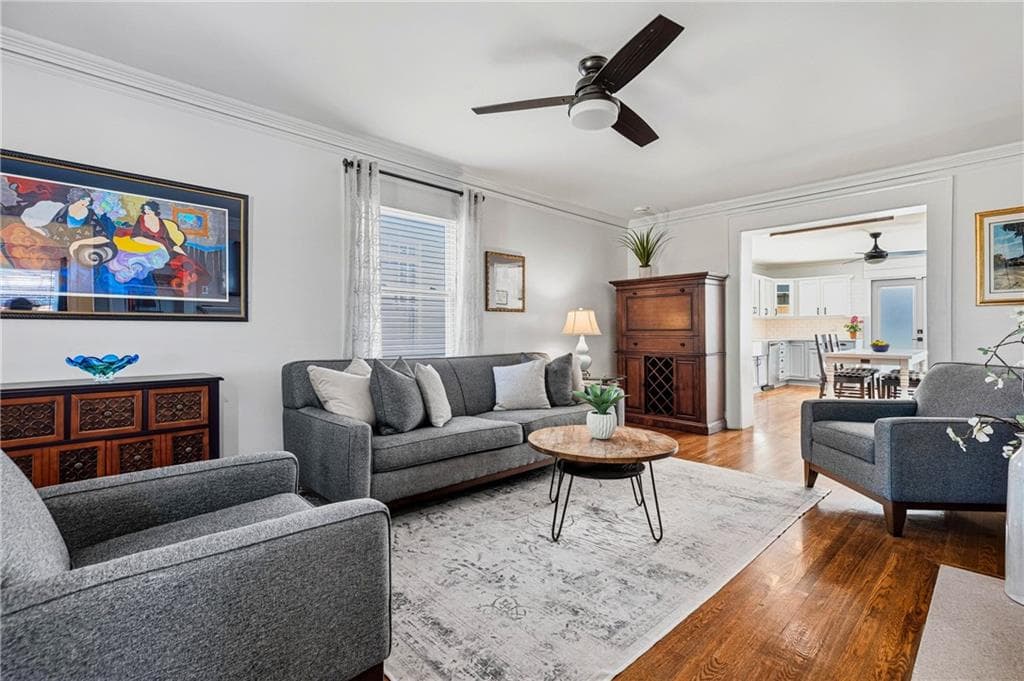 3 bedroom, 3 bathroom, 2,386 sq ft single family residence for sale at 165 Carter Avenue, Atlanta, GA 30317 — photo 4