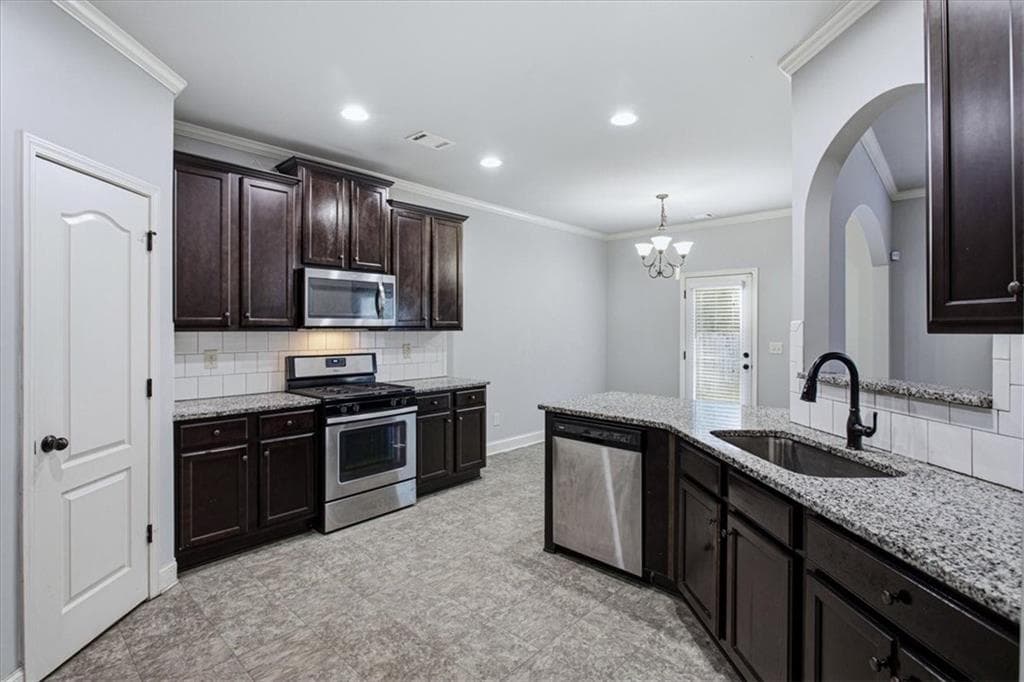 4 bedroom, 3 bathroom, 2,917 sq ft single family residence for sale at 180 Pebblefield Trace, Lawrenceville, GA 30045 — photo 8