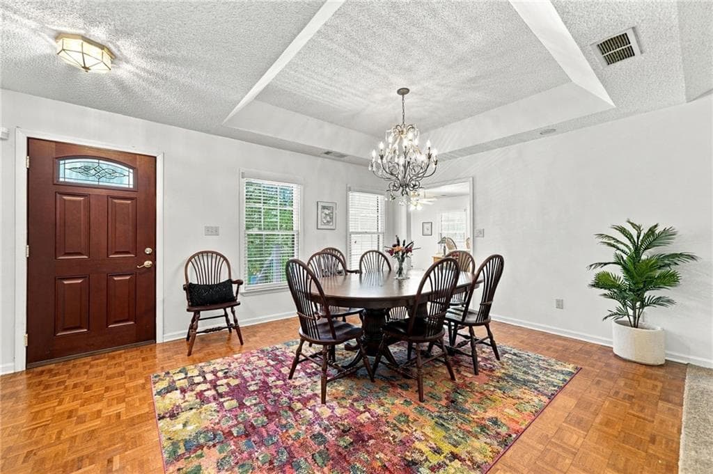 3 bedroom, 2 bathroom, 3,672 sq ft single family residence for sale at 5011 Peach Mountain Circle, Gainesville, GA 30507 — photo 5